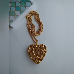 Nwot Long Gold Caged Heart Pendant Necklace
